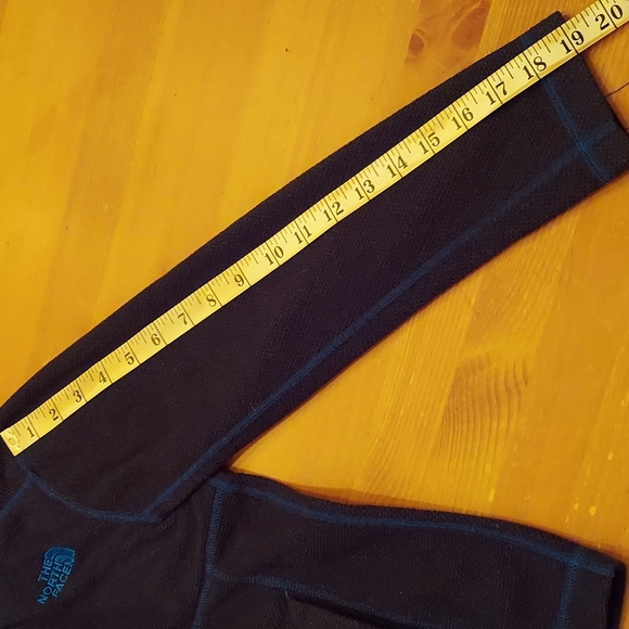 Boys North Face zip up fleece navy blue w/teal trim and logo - Picture 6 of 9